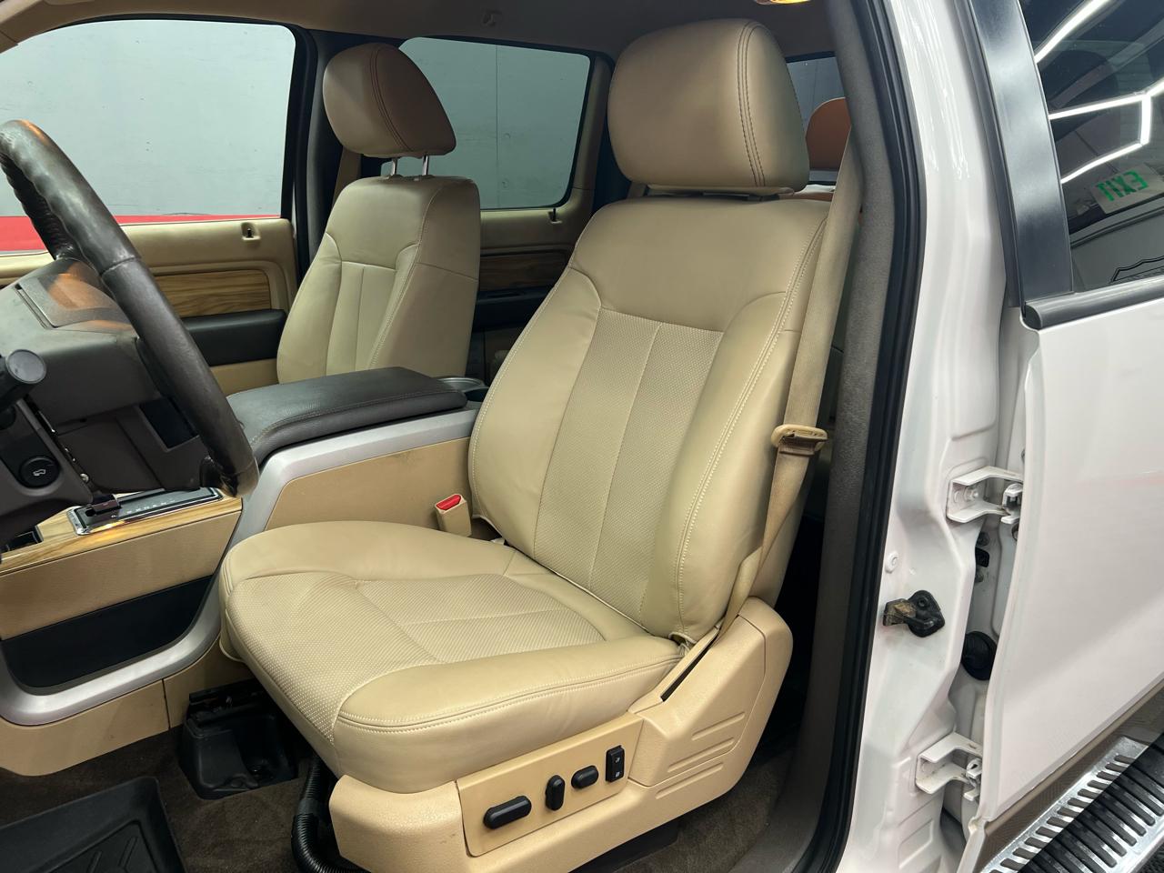 Ford F-150 Lariat SuperCrew 5.5-ft. Bed 2WD 2011