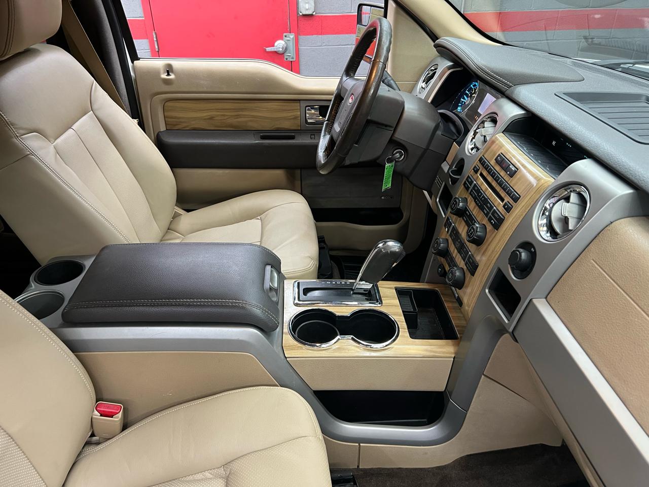 Ford F-150 Lariat SuperCrew 5.5-ft. Bed 2WD 2011