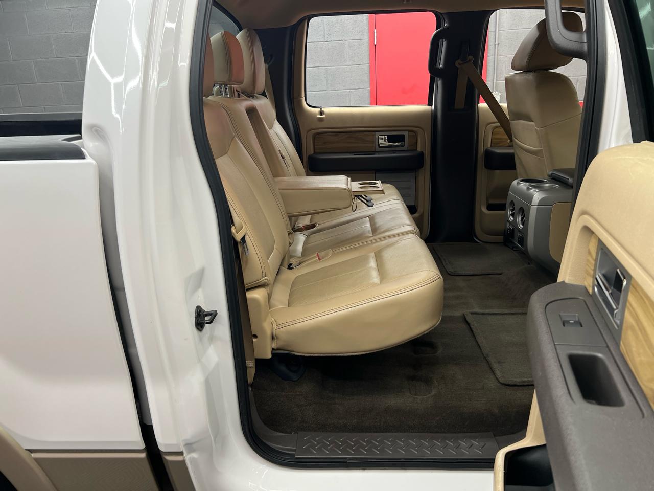 Ford F-150 Lariat SuperCrew 5.5-ft. Bed 2WD 2011