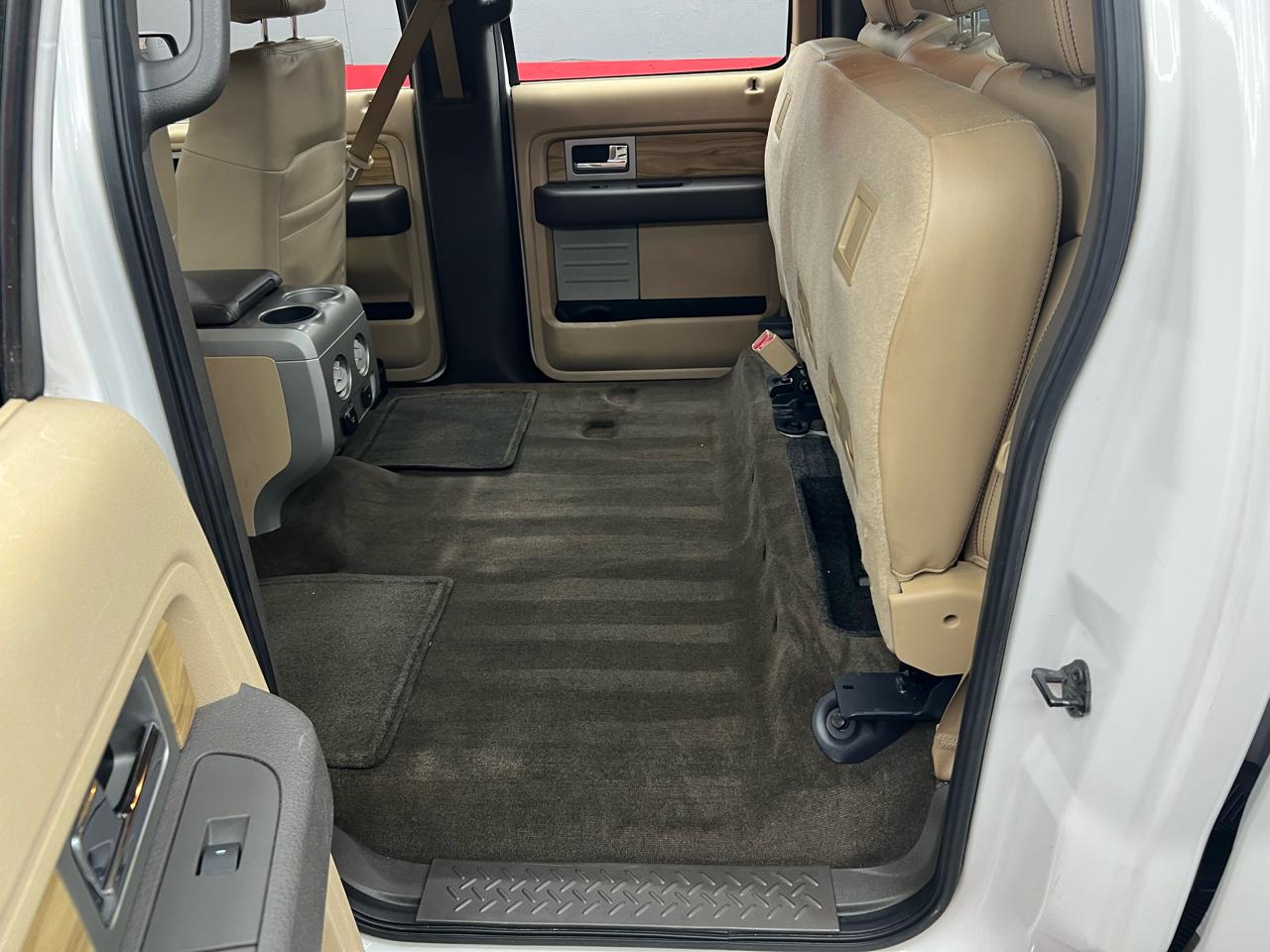 Ford F-150 Lariat SuperCrew 5.5-ft. Bed 2WD 2011