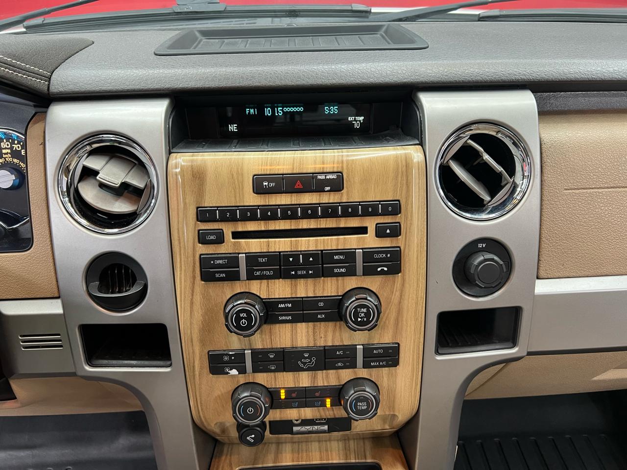 Ford F-150 Lariat SuperCrew 5.5-ft. Bed 2WD 2011