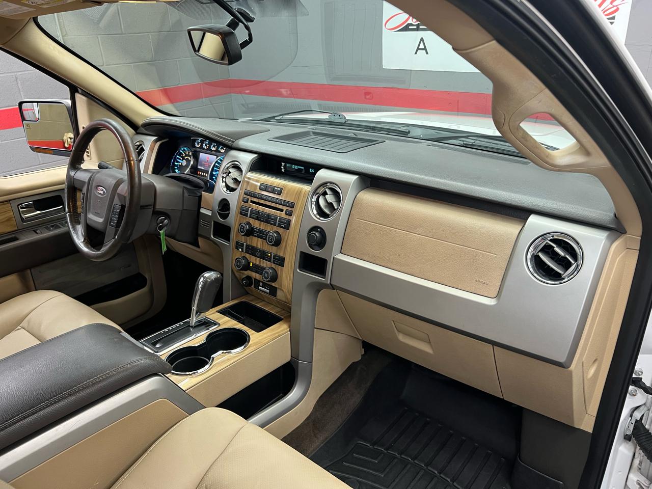 Ford F-150 Lariat SuperCrew 5.5-ft. Bed 2WD 2011