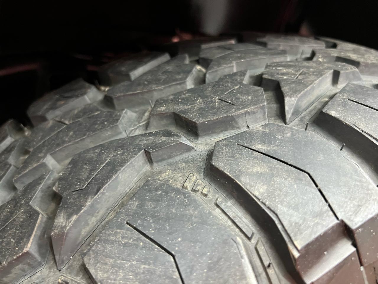 HUMMER H2 Sport Utility 2003