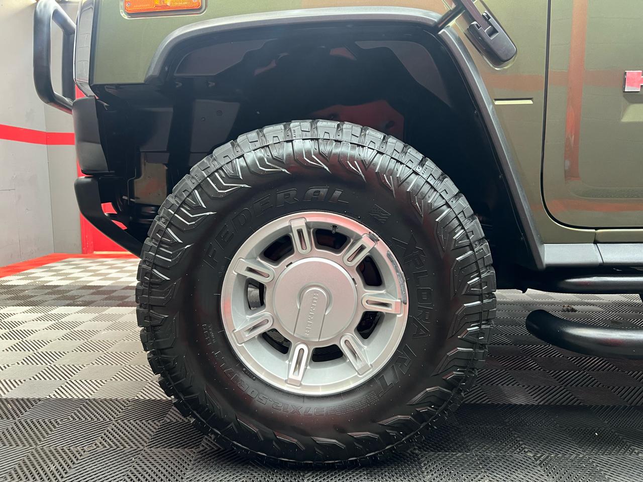 HUMMER H2 Sport Utility 2003