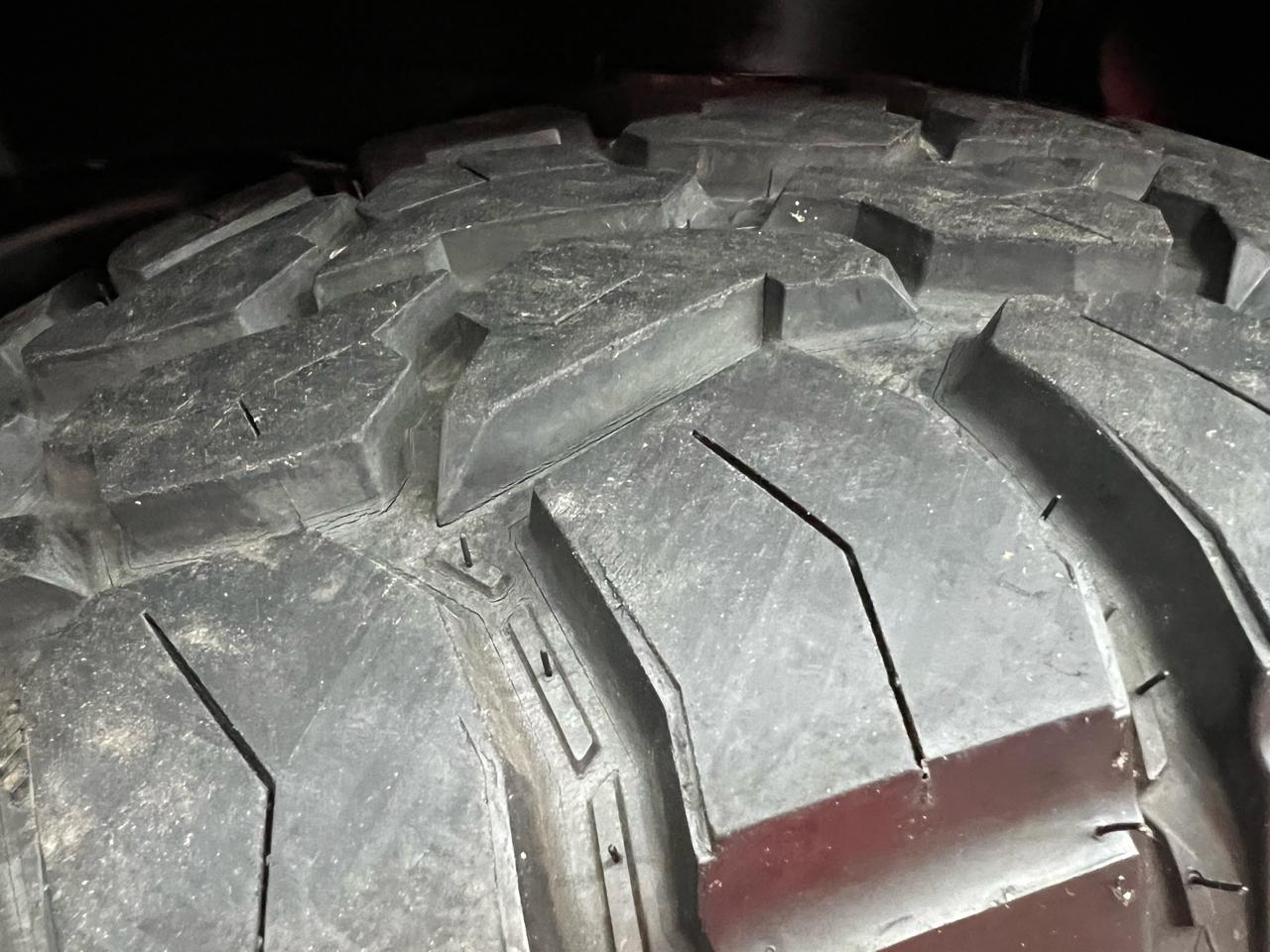 HUMMER H2 Sport Utility 2003