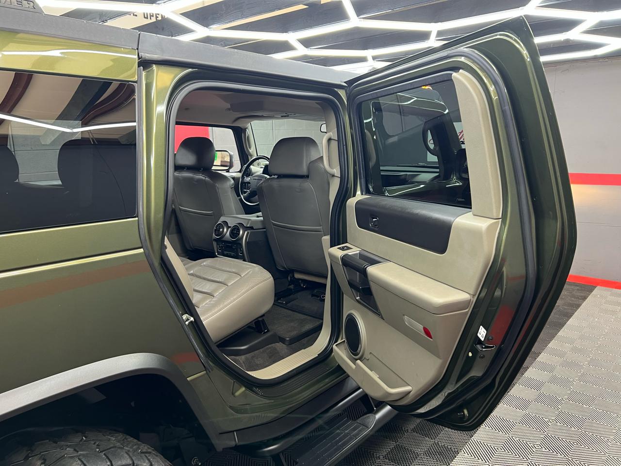 HUMMER H2 Sport Utility 2003