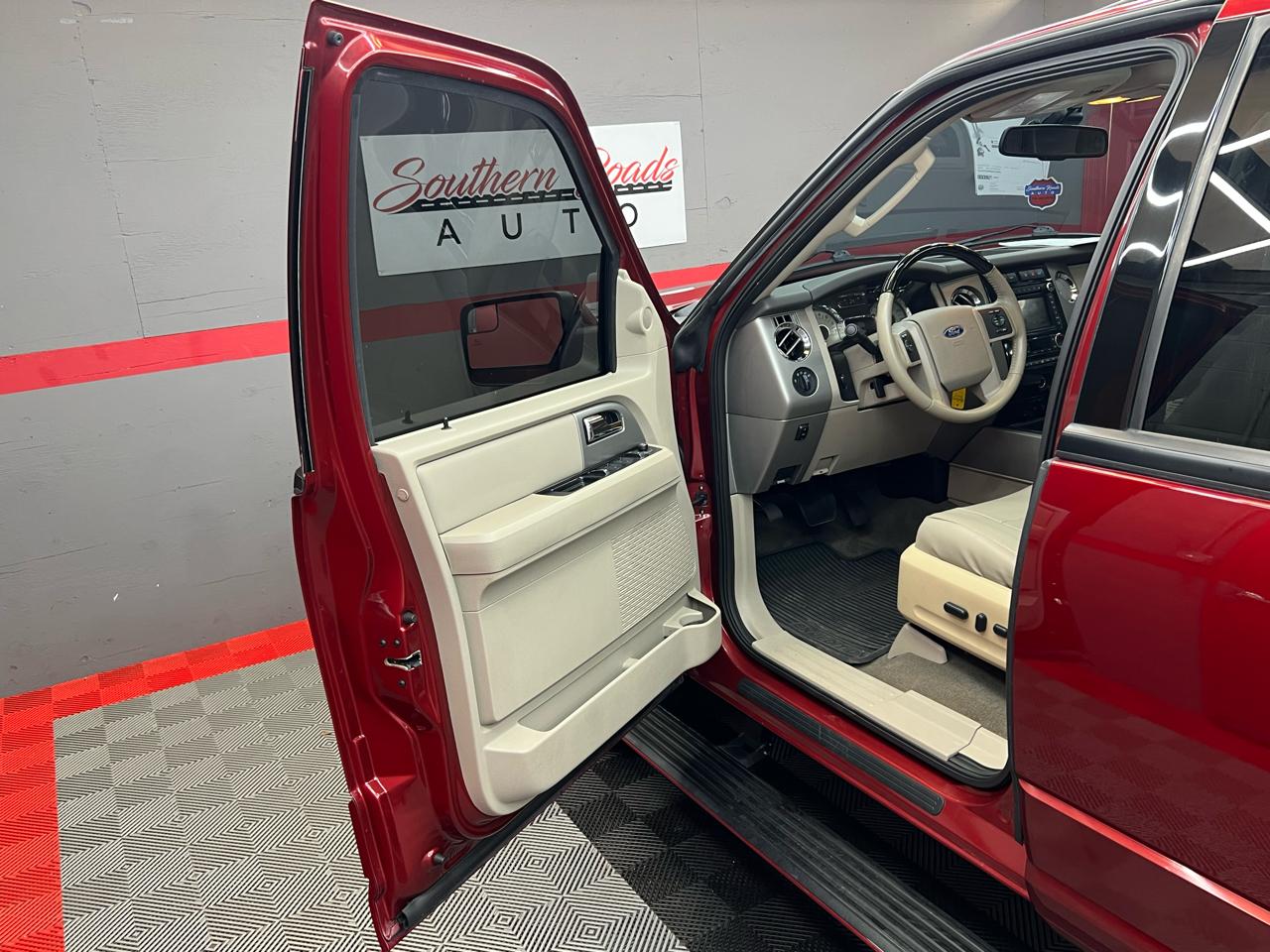 Ford Expedition Limited 2WD 2014