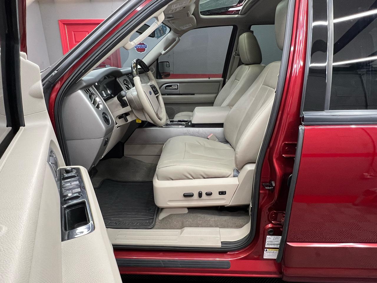 Ford Expedition Limited 2WD 2014