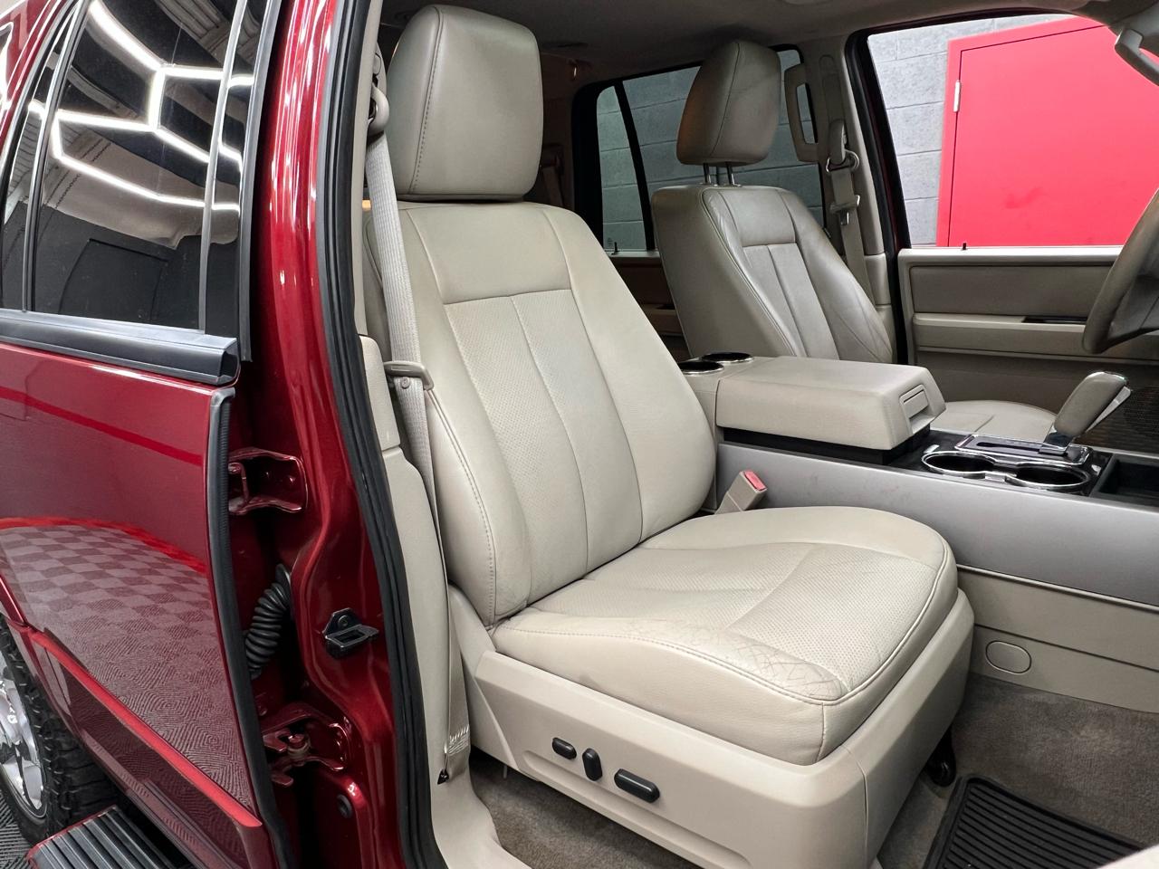 Ford Expedition Limited 2WD 2014