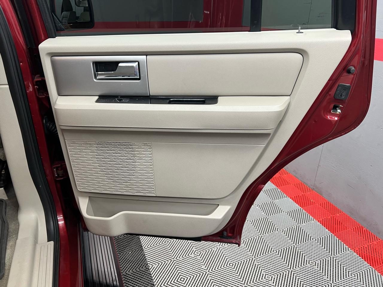 Ford Expedition Limited 2WD 2014