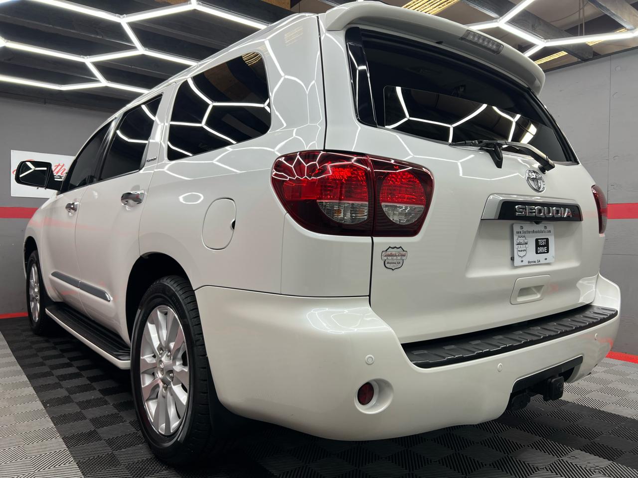 Toyota Sequoia Plantium 2WD 2020