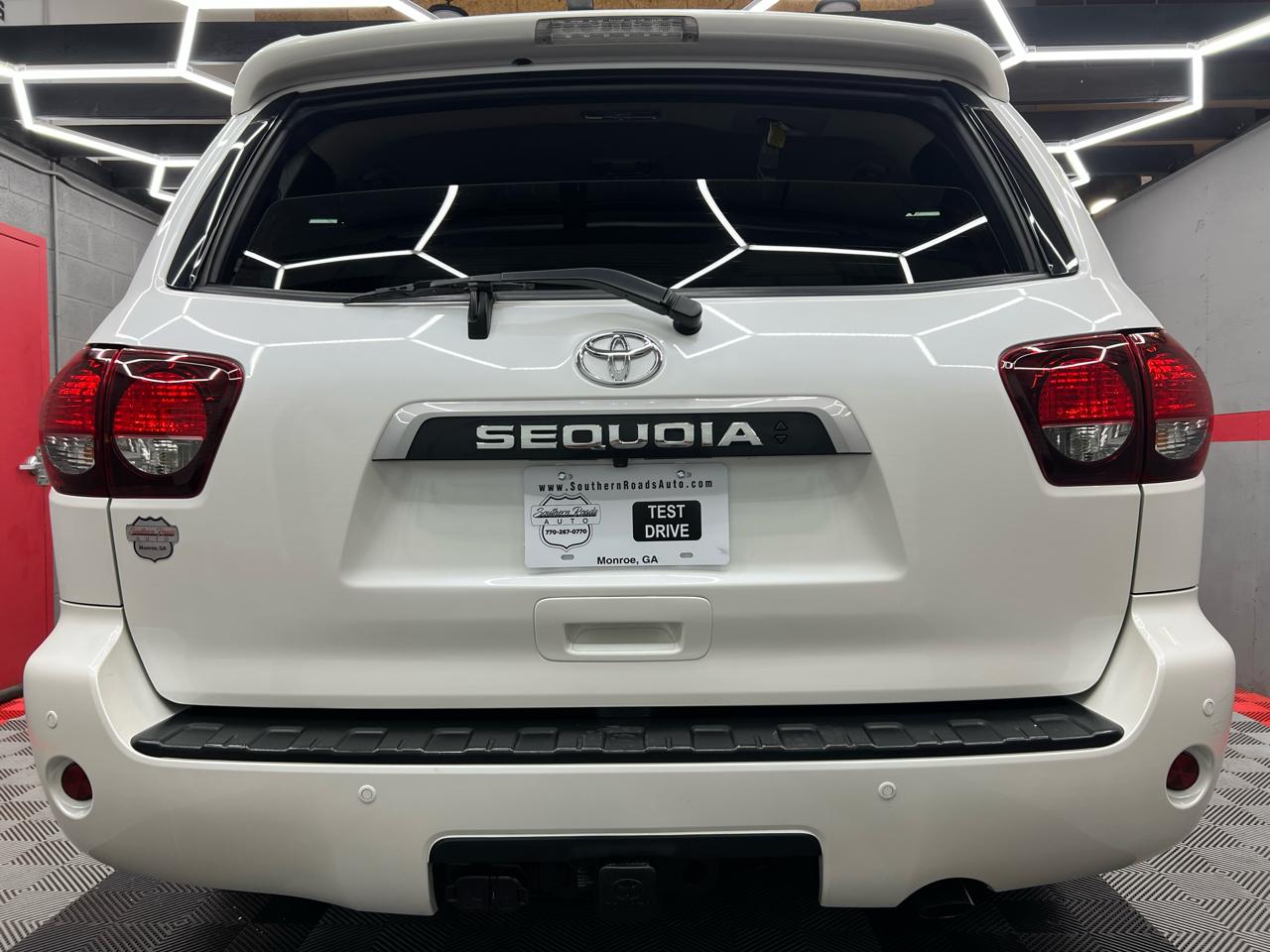 Toyota Sequoia Plantium 2WD 2020