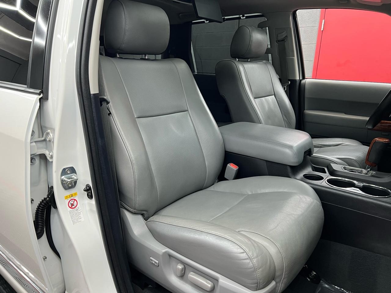 Toyota Sequoia Plantium 2WD 2020