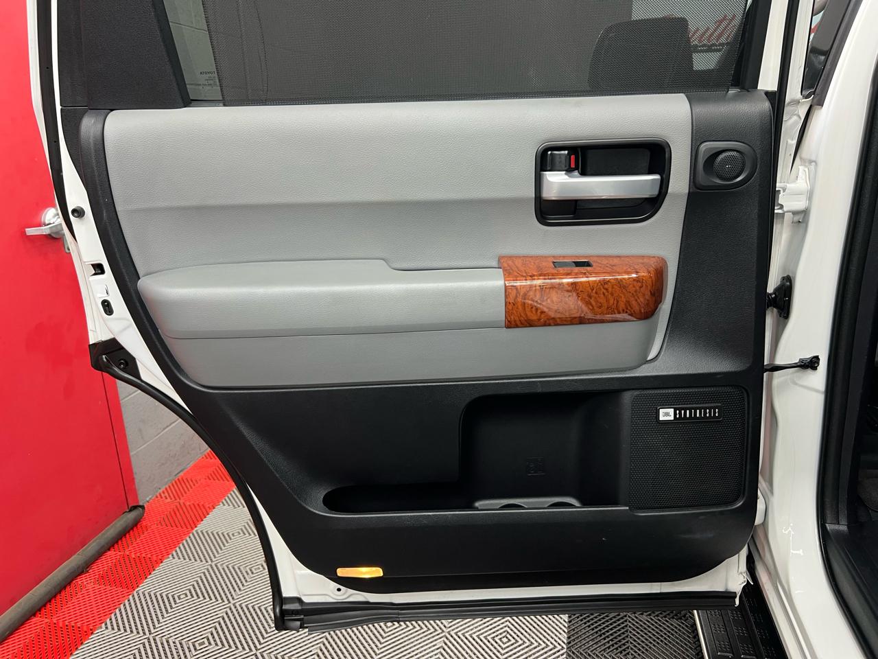 Toyota Sequoia Plantium 2WD 2020