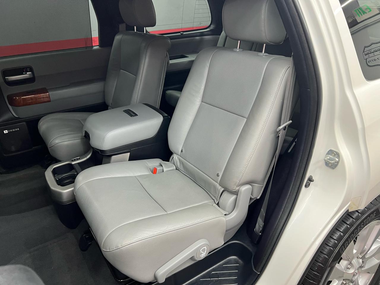 Toyota Sequoia Plantium 2WD 2020