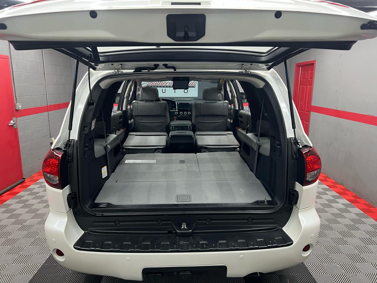Toyota Sequoia Plantium 2WD 2020
