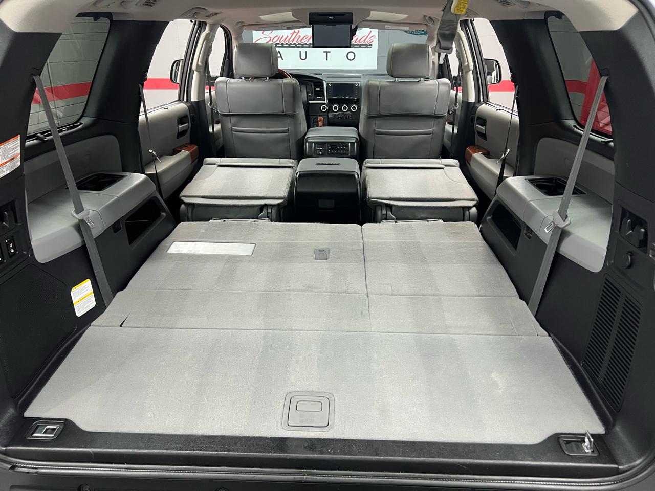 Toyota Sequoia Plantium 2WD 2020