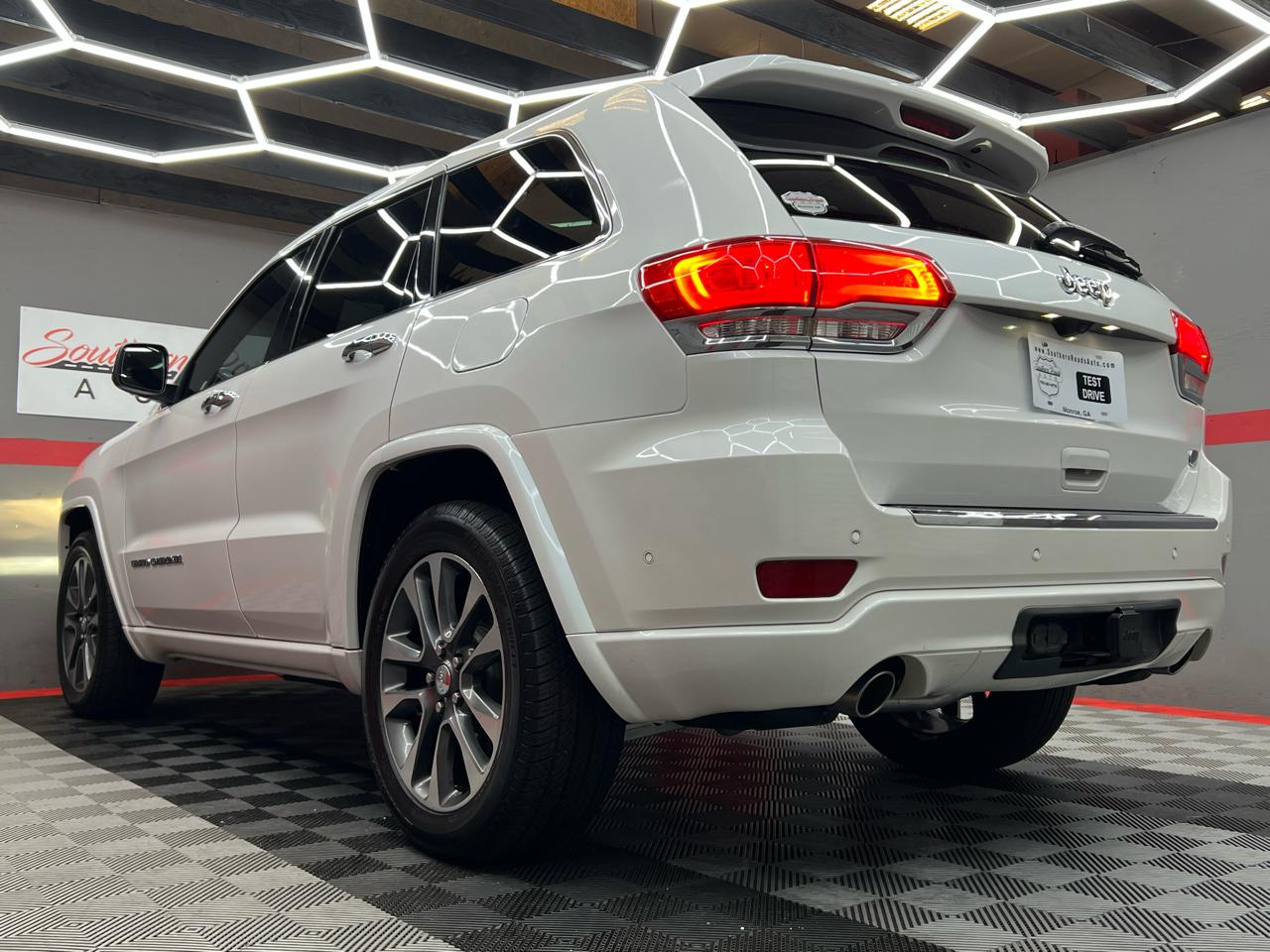 Jeep Grand Cherokee Overland 2WD 2017