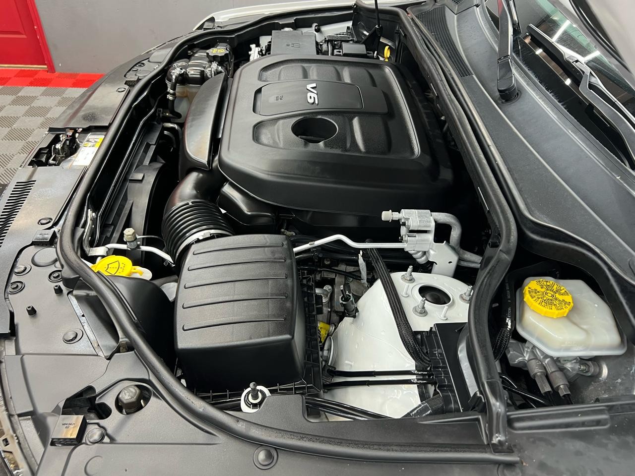 Jeep Grand Cherokee Overland 2WD 2017