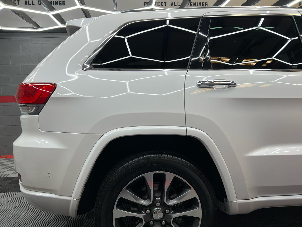 Jeep Grand Cherokee Overland 2WD 2017