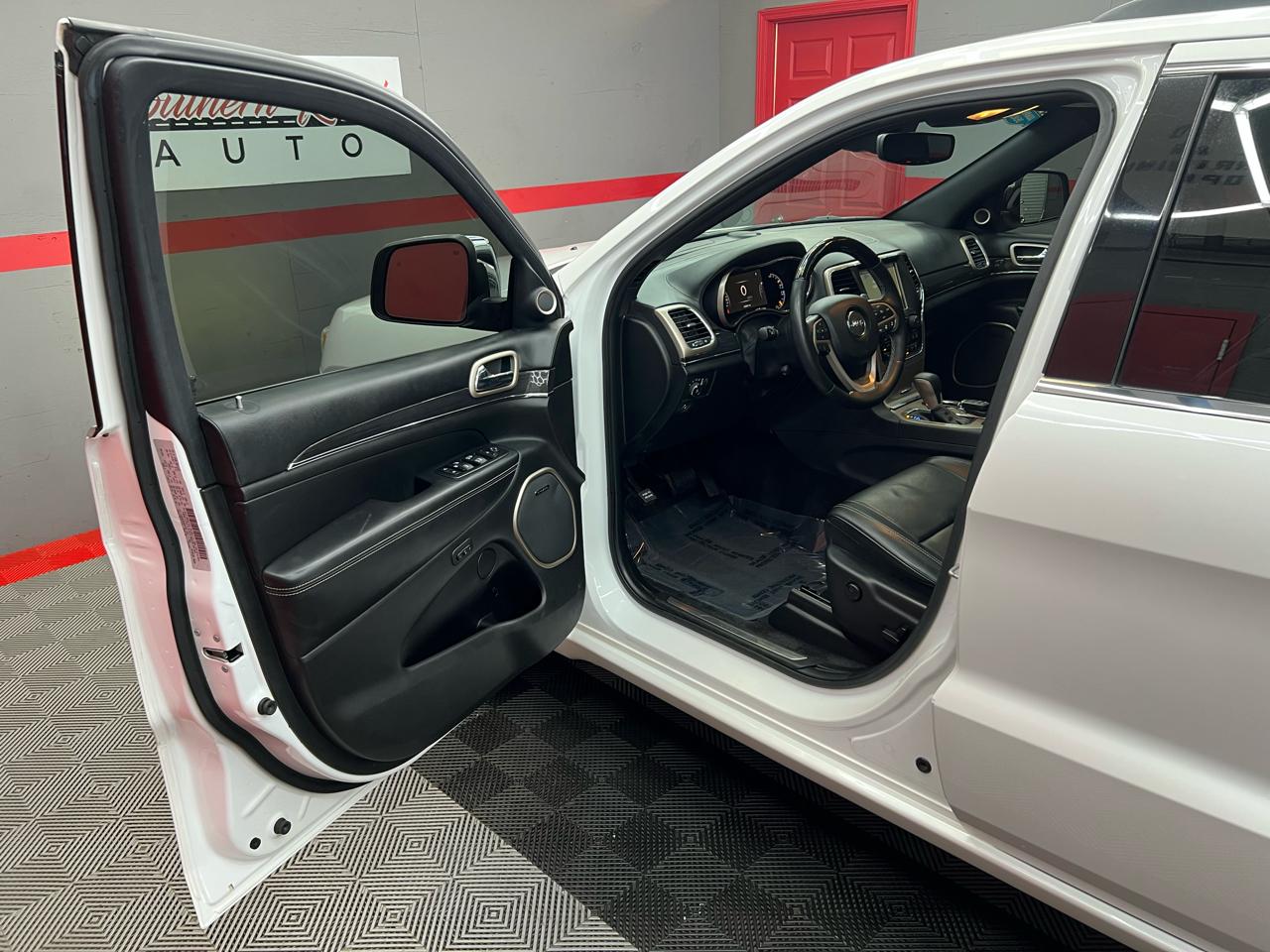 Jeep Grand Cherokee Overland 2WD 2017