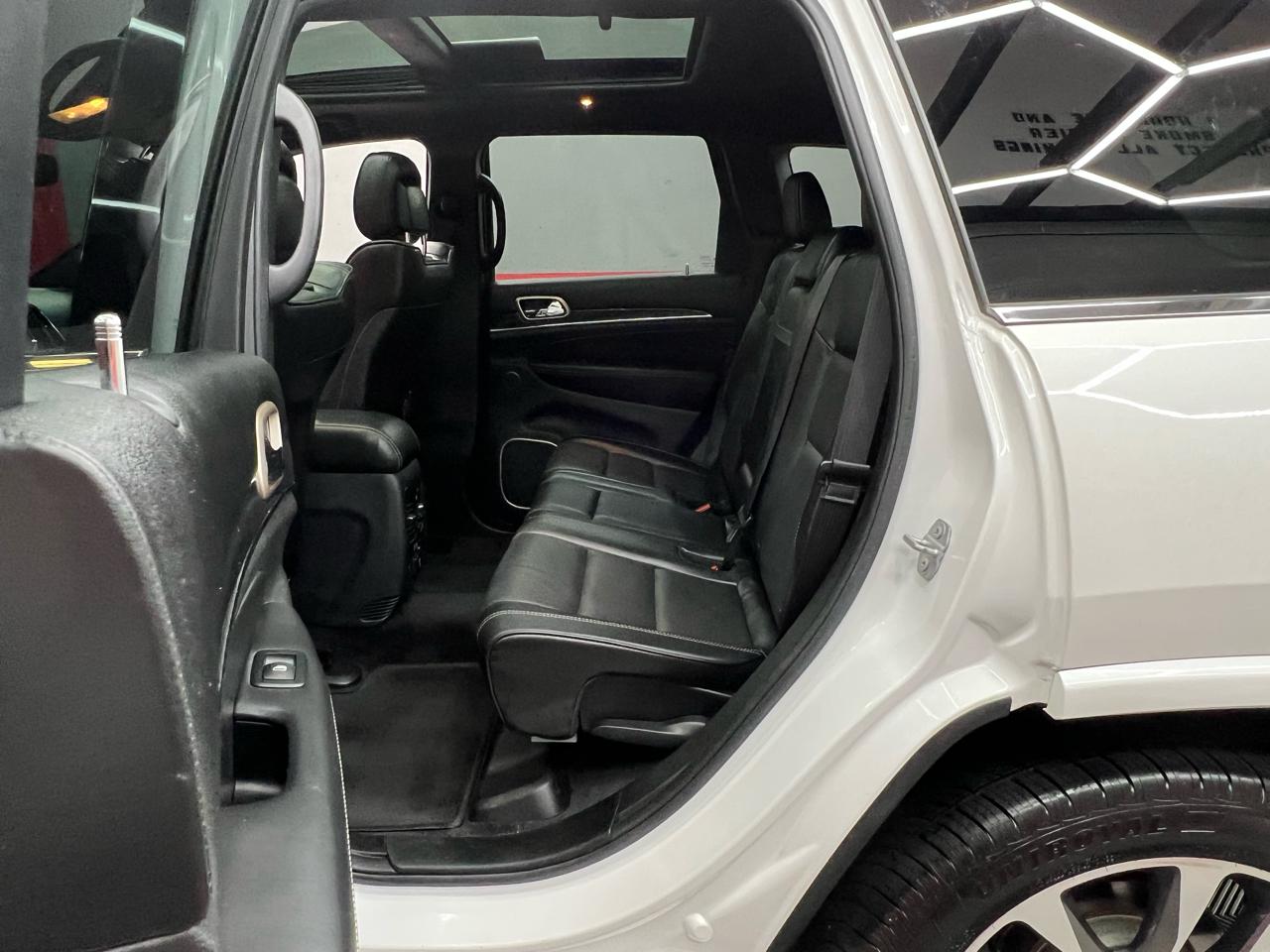 Jeep Grand Cherokee Overland 2WD 2017