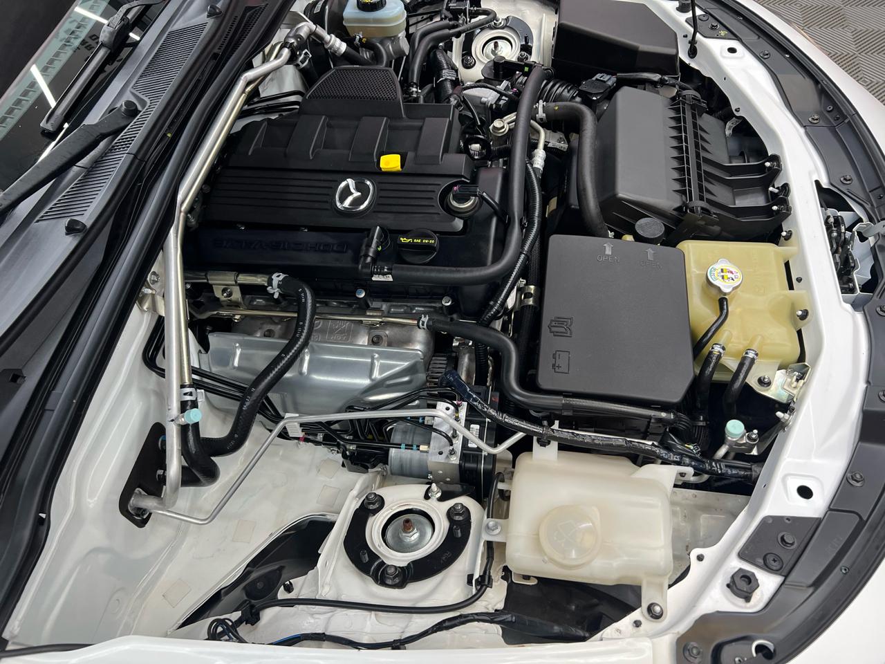 Mazda MX-5 Miata  2014