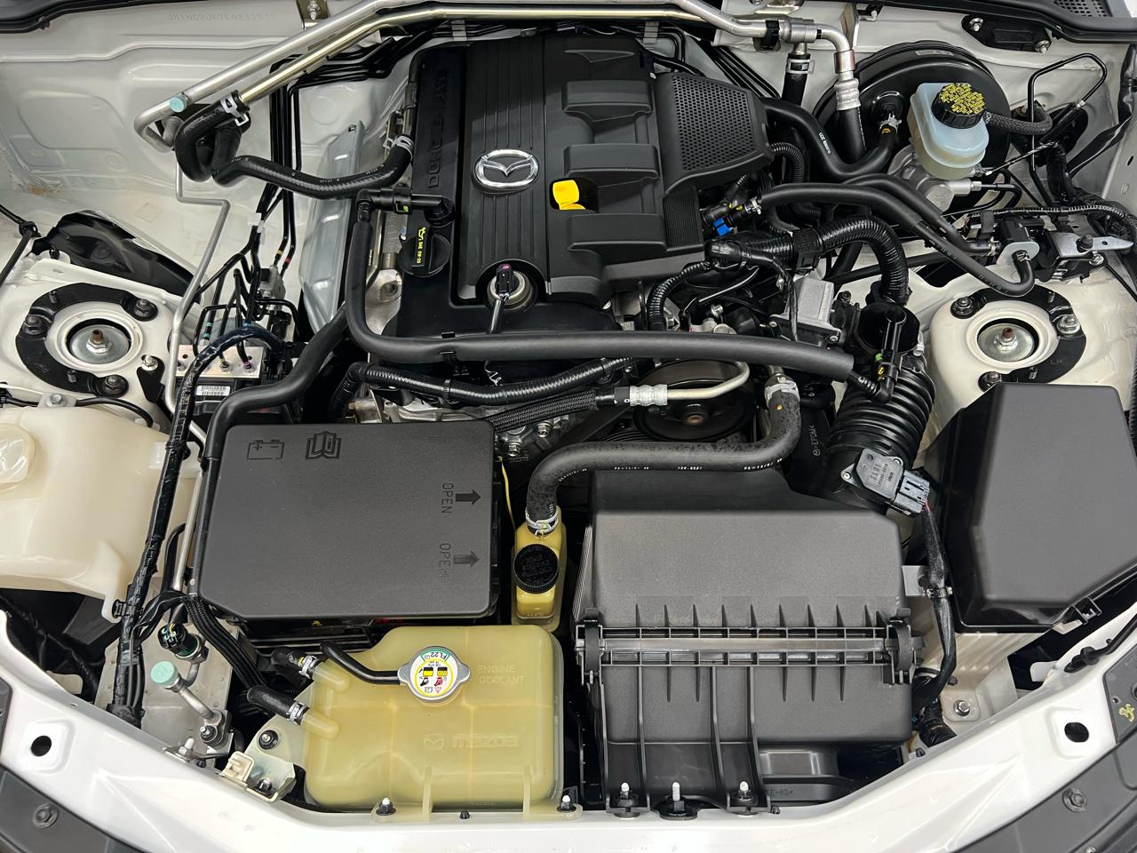 Mazda MX-5 Miata  2014