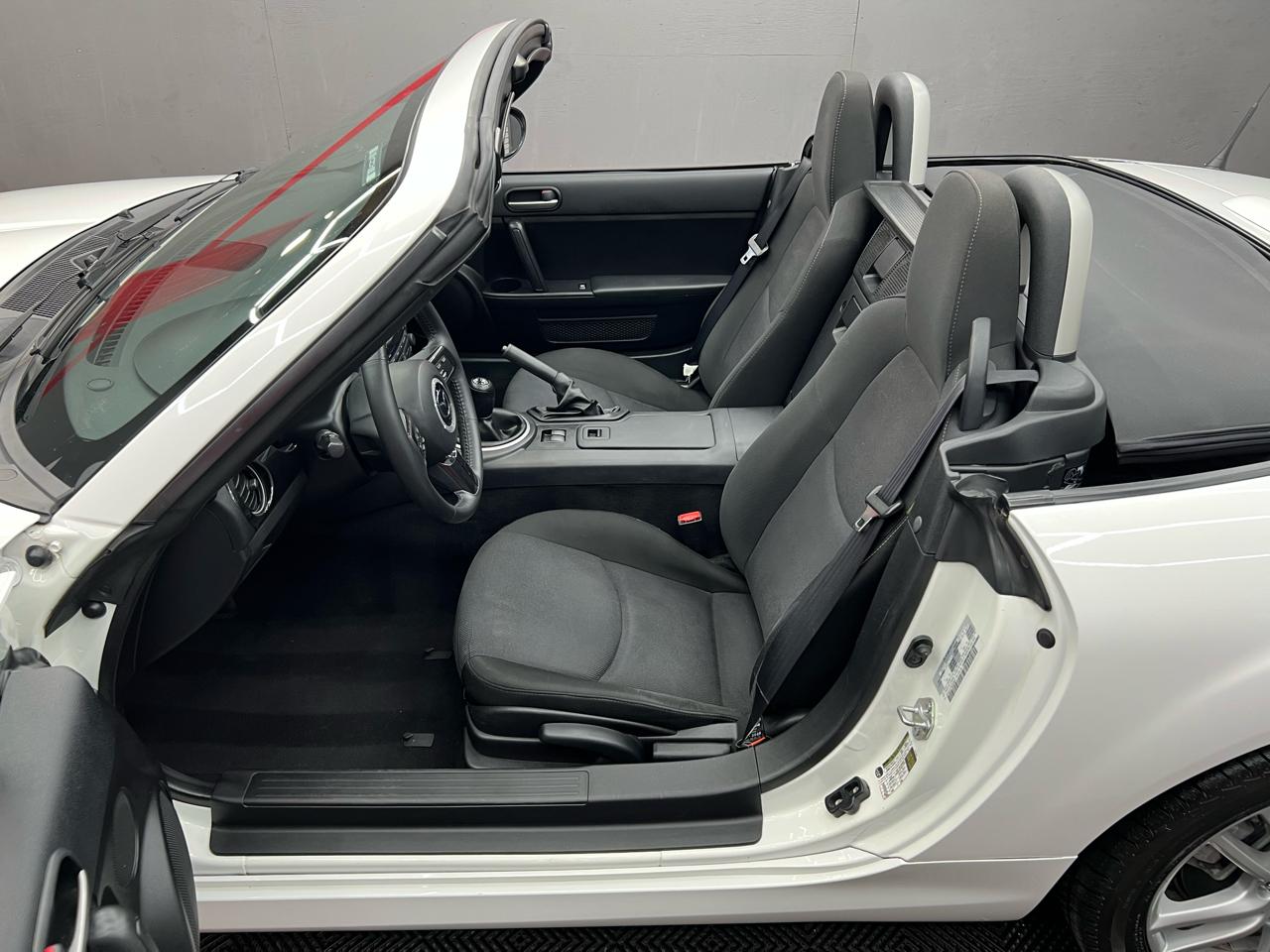 Mazda MX-5 Miata  2014