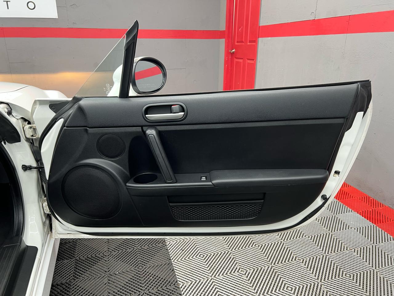 Mazda MX-5 Miata  2014