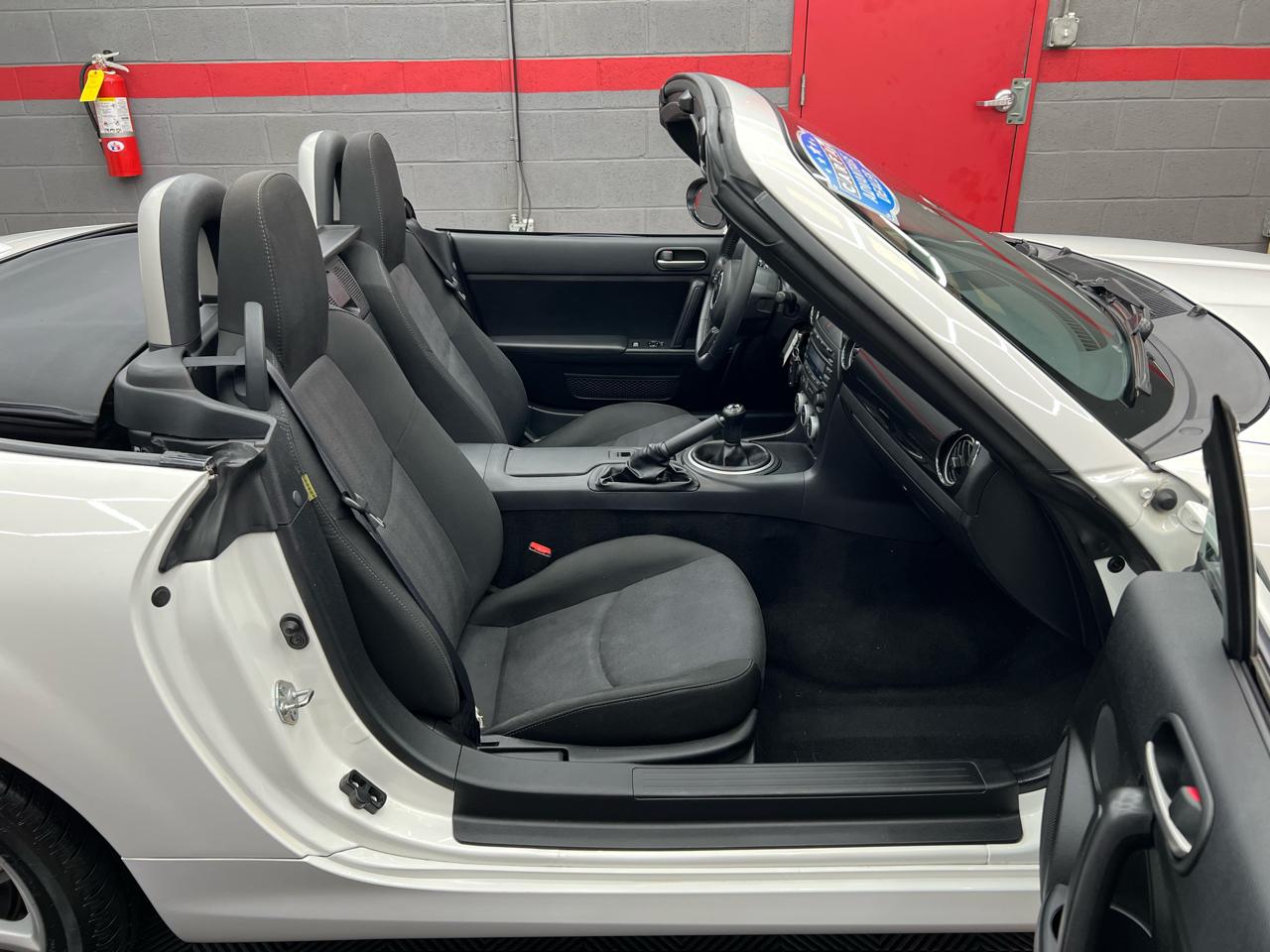 Mazda MX-5 Miata  2014