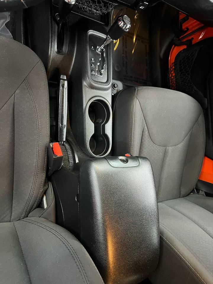 Jeep Wrangler Unlimited Sport 4WD 2015