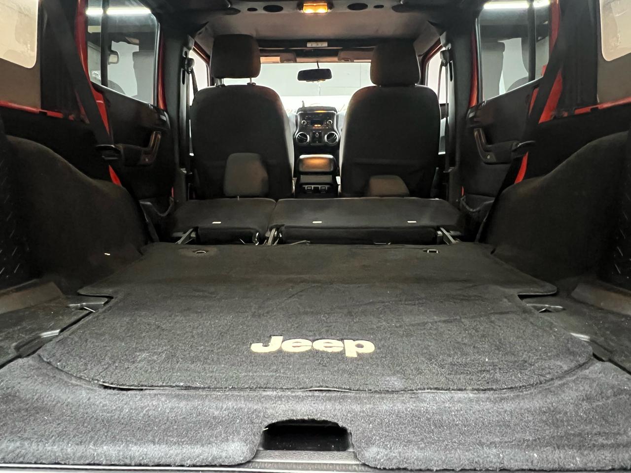 Jeep Wrangler Unlimited Sport 4WD 2015