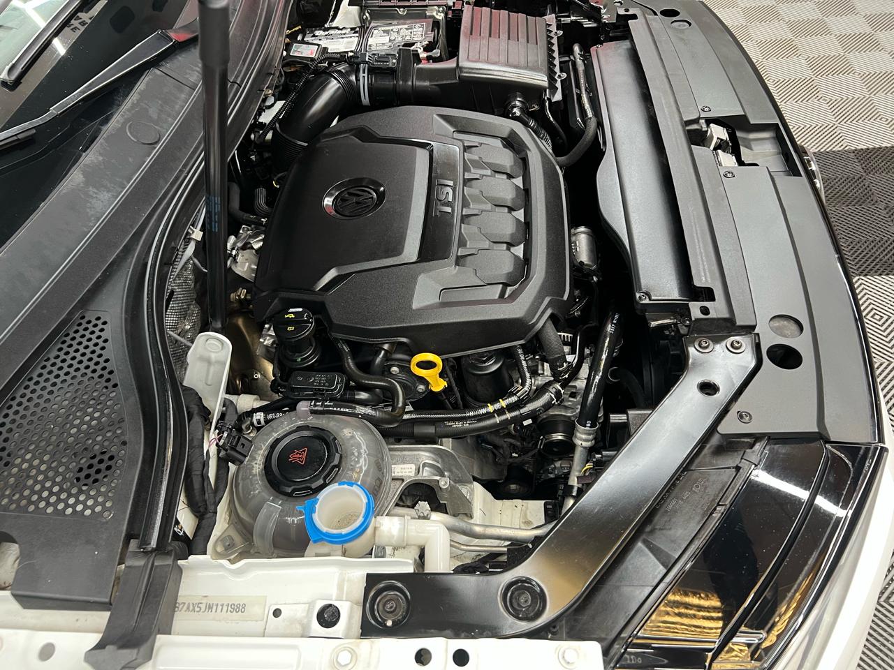 Volkswagen Tiguan SEL 4Motion AWD 2018