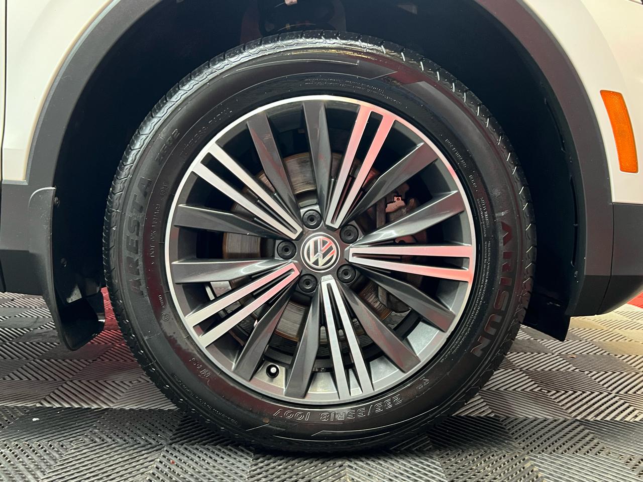 Volkswagen Tiguan SEL 4Motion AWD 2018