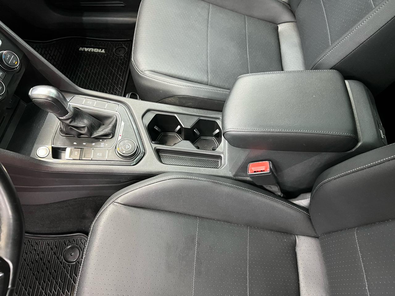 Volkswagen Tiguan SEL 4Motion AWD 2018