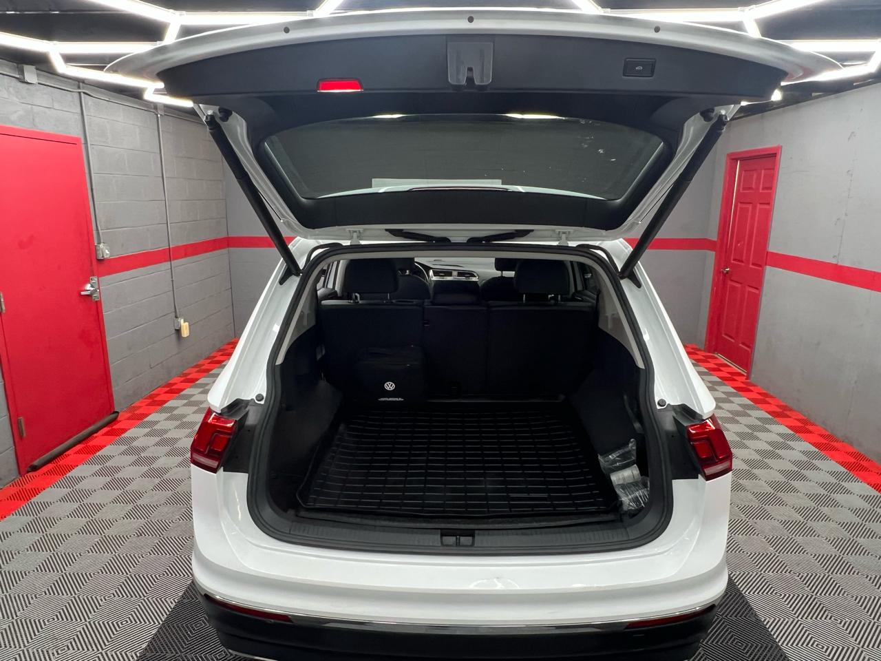 Volkswagen Tiguan SEL 4Motion AWD 2018