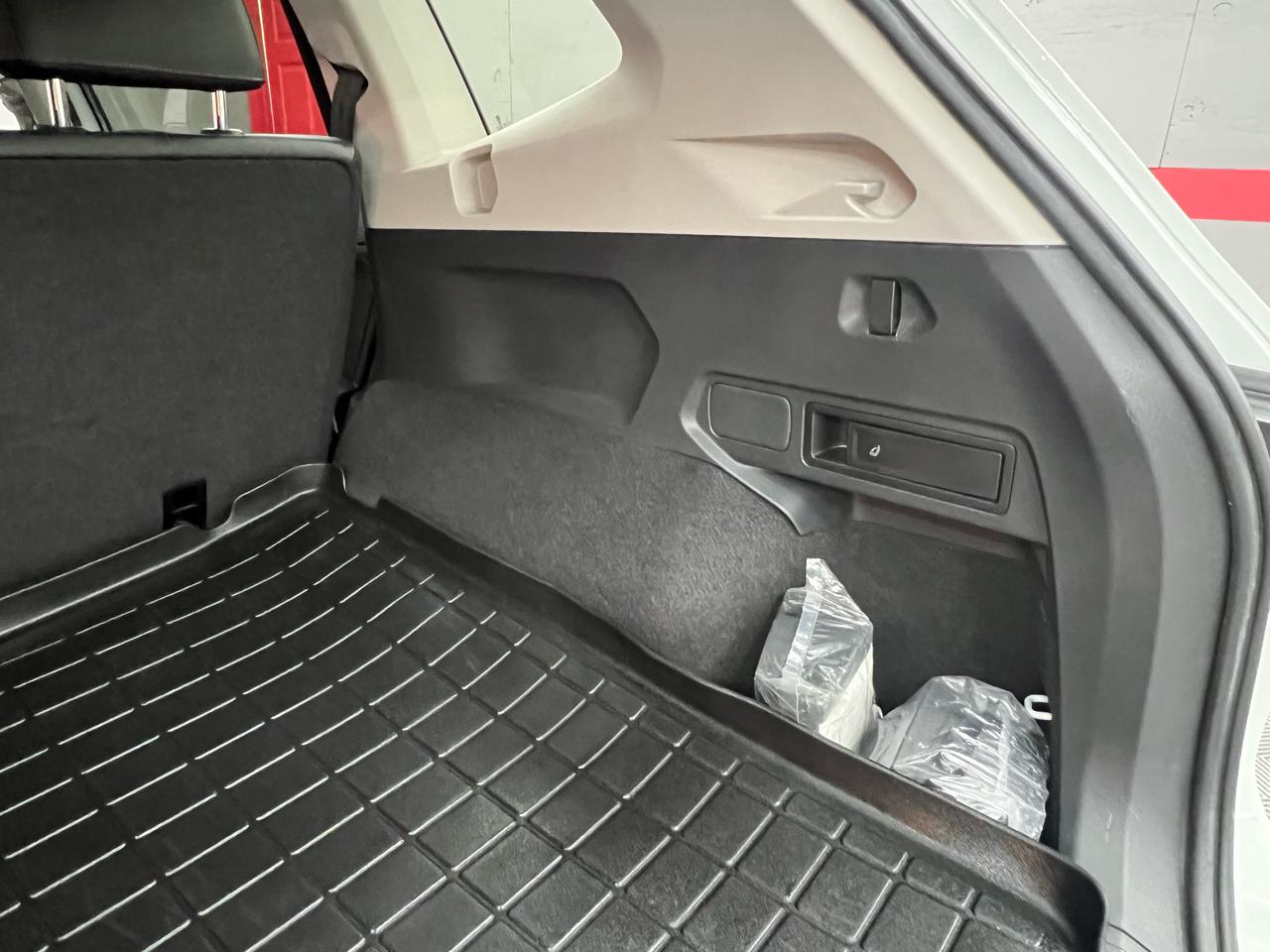 Volkswagen Tiguan SEL 4Motion AWD 2018