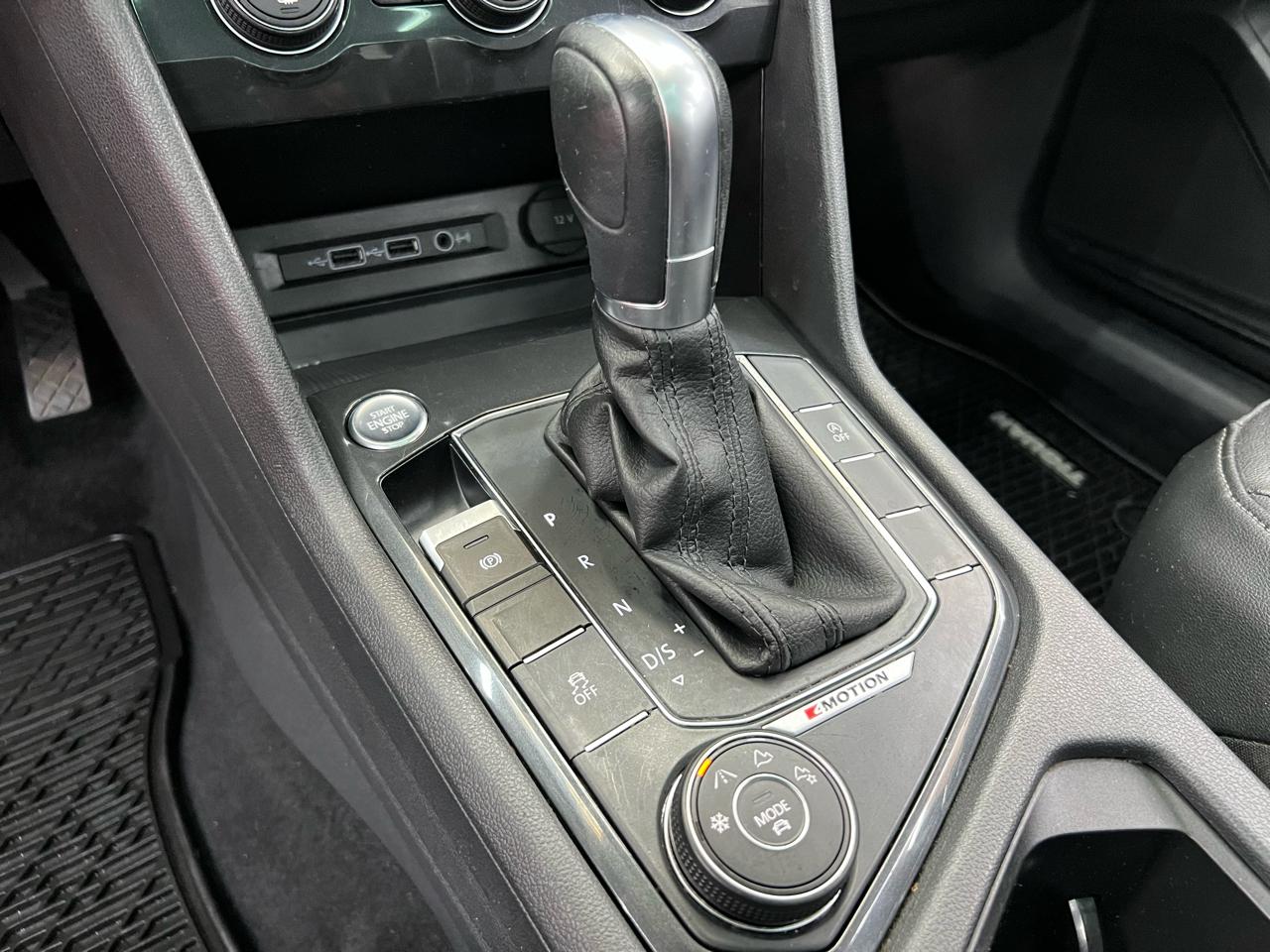 Volkswagen Tiguan SEL 4Motion AWD 2018