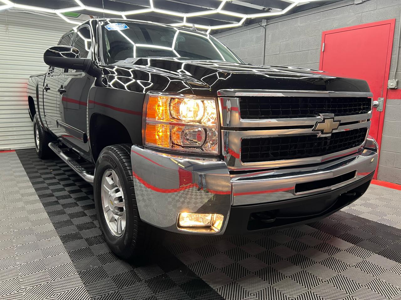 Chevrolet Silverado 2500HD LTZ Crew Cab 4WD 2010