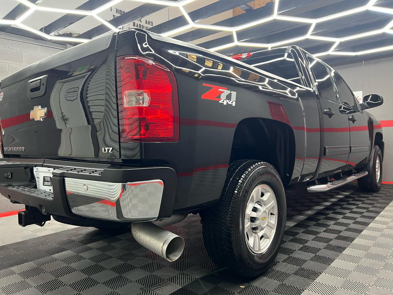 Chevrolet Silverado 2500HD LTZ Crew Cab 4WD 2010