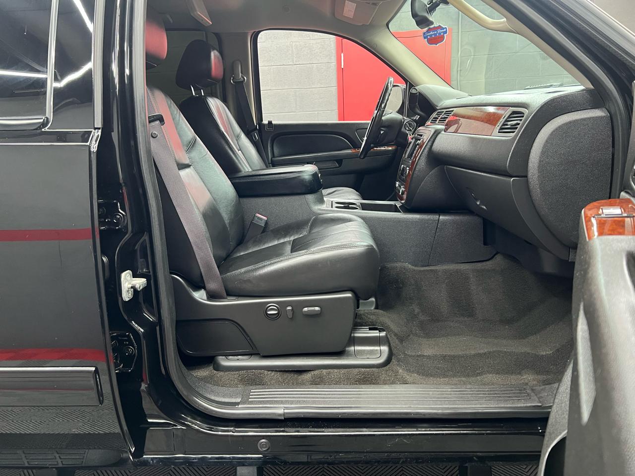 Chevrolet Silverado 2500HD LTZ Crew Cab 4WD 2010