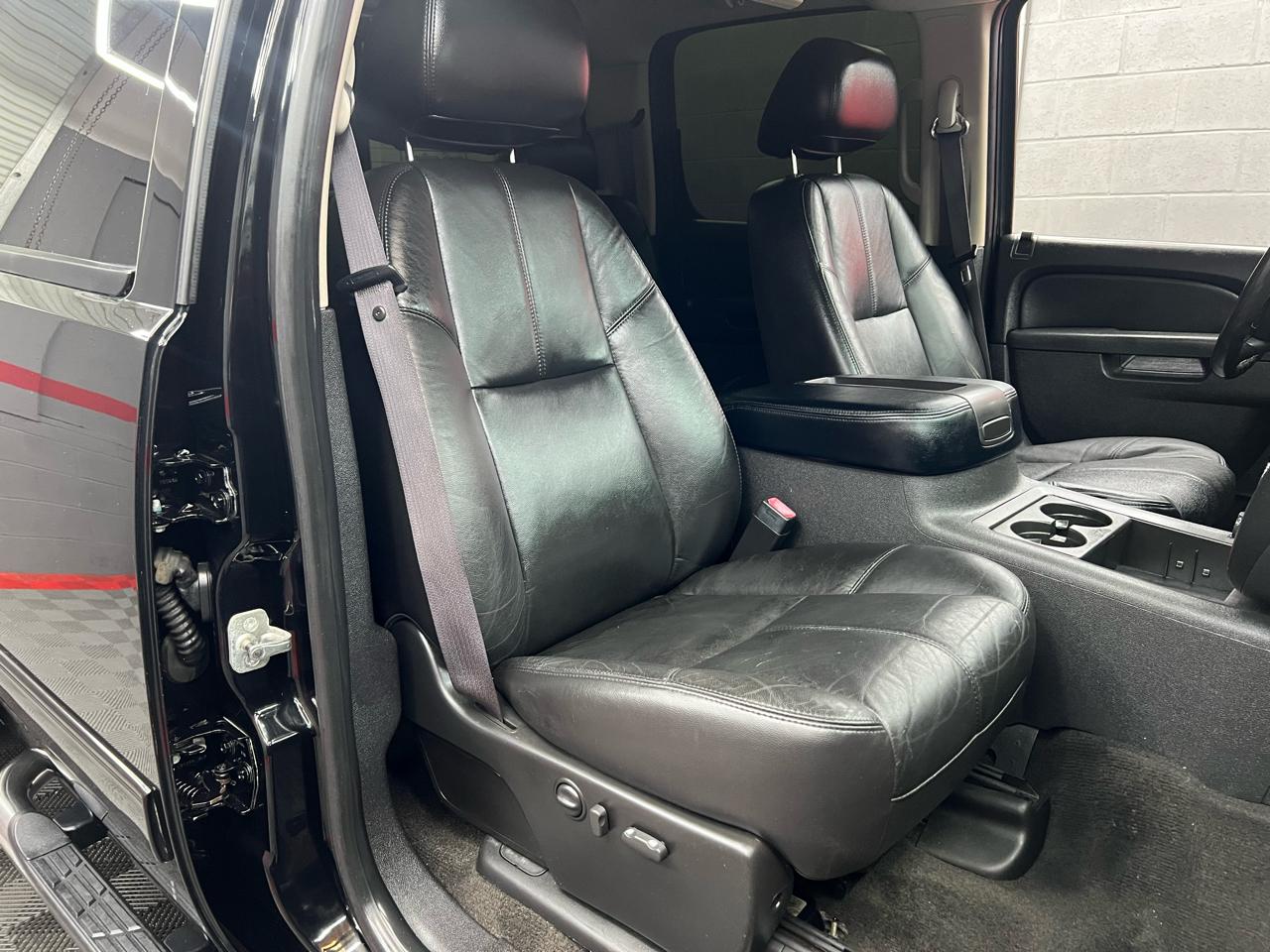 Chevrolet Silverado 2500HD LTZ Crew Cab 4WD 2010