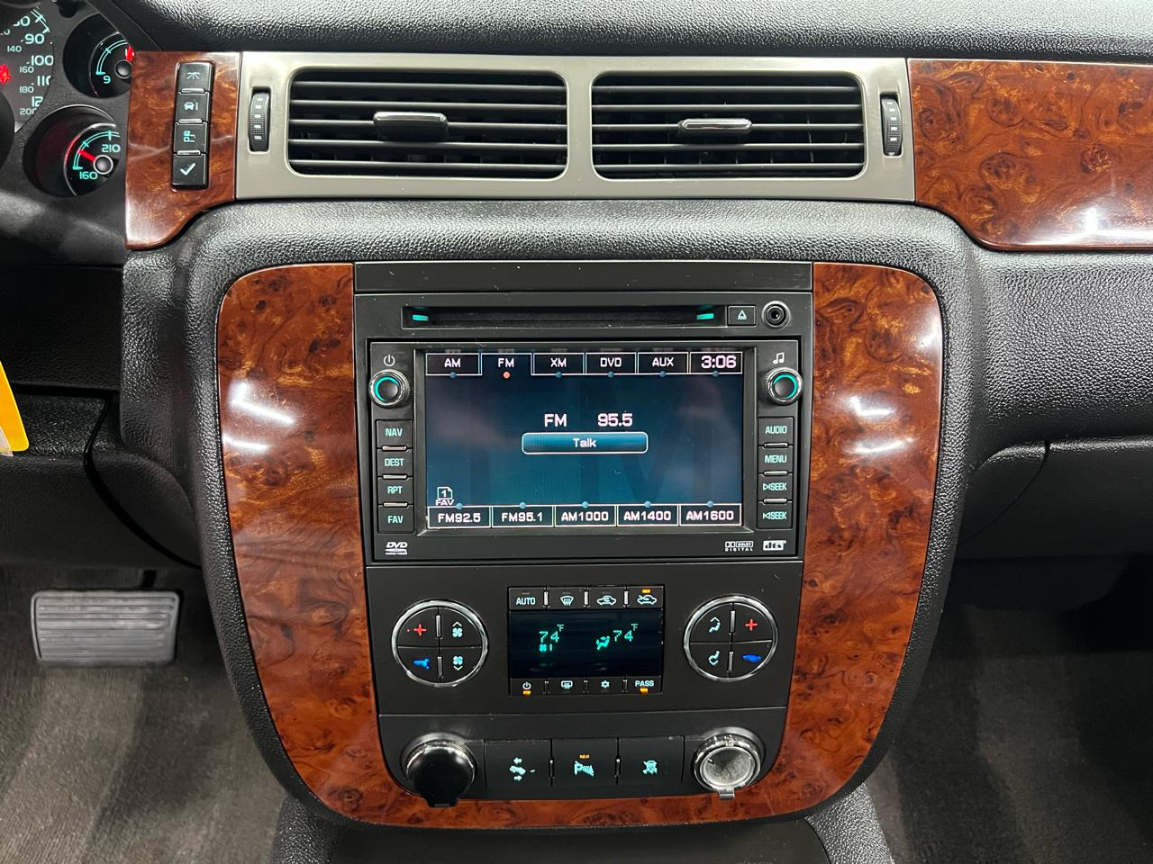 Chevrolet Silverado 2500HD LTZ Crew Cab 4WD 2010