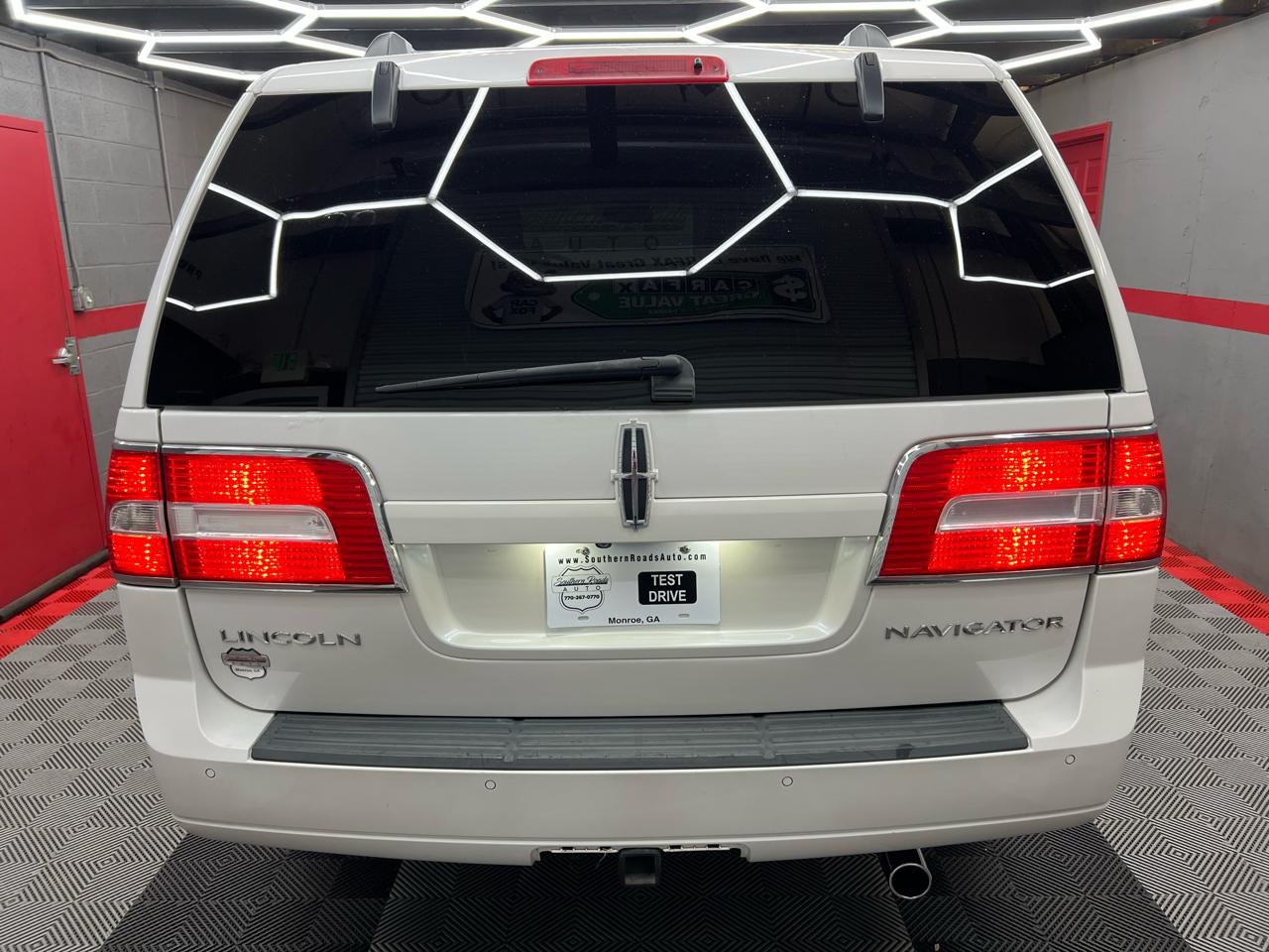 Lincoln Navigator L 2WD 2012