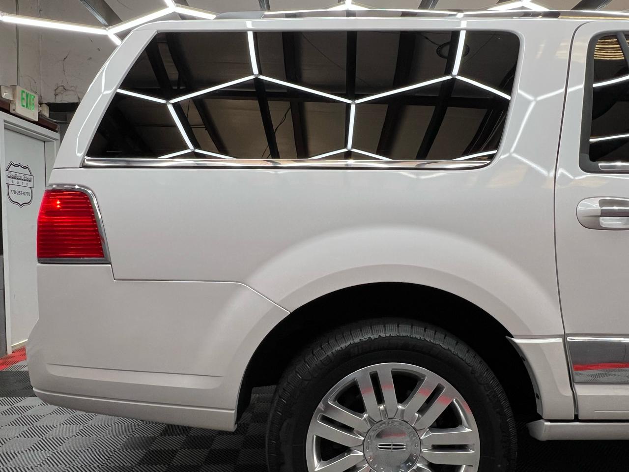 Lincoln Navigator L 2WD 2012