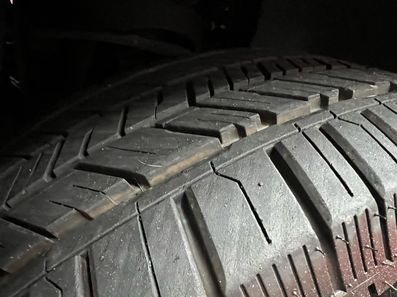 Lincoln Navigator L 2WD 2012