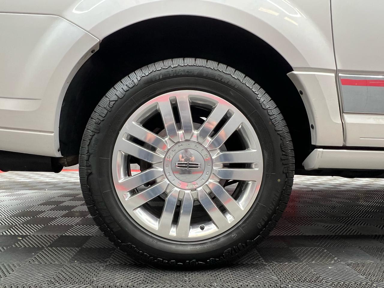 Lincoln Navigator L 2WD 2012