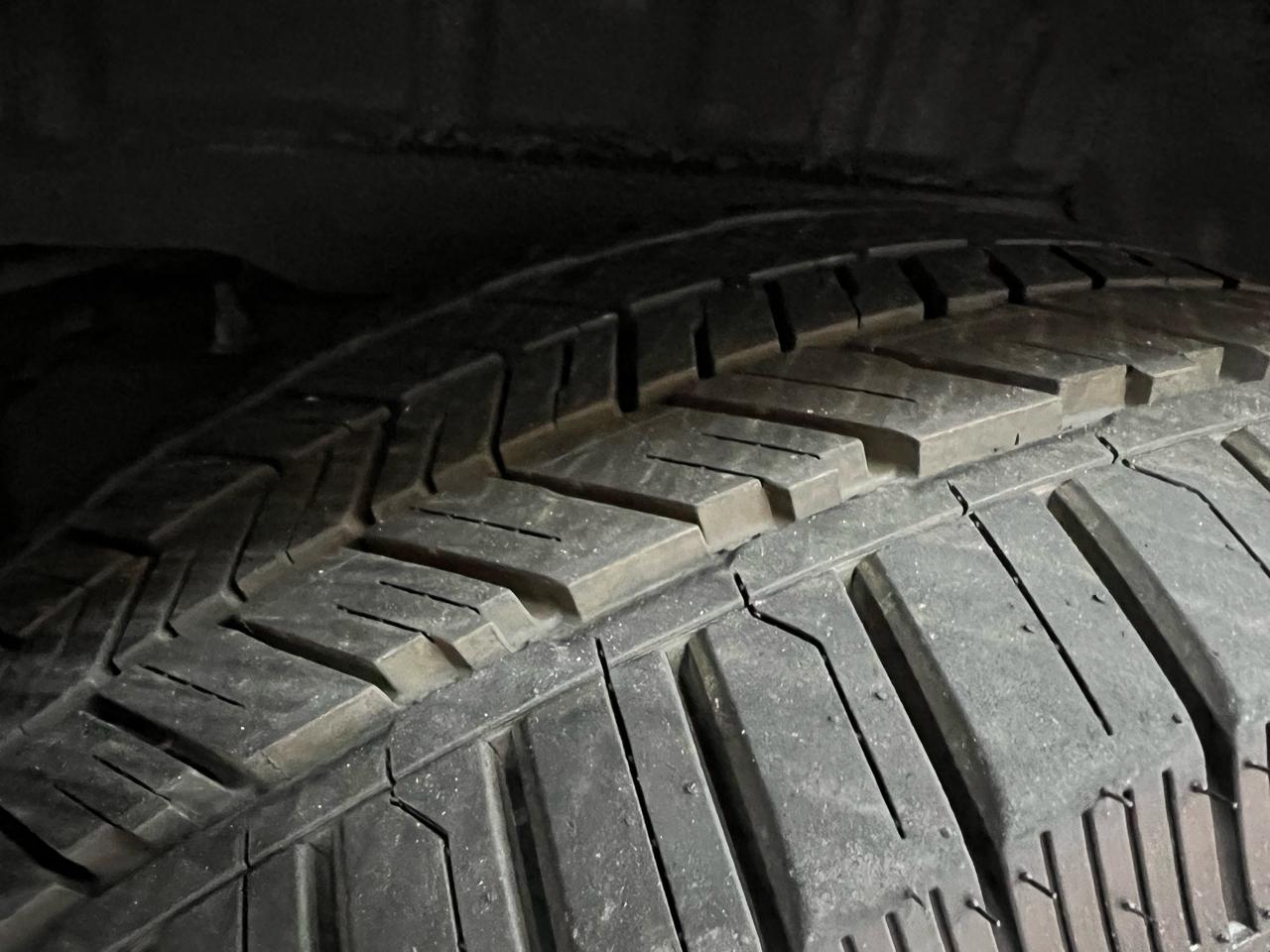 Lincoln Navigator L 2WD 2012