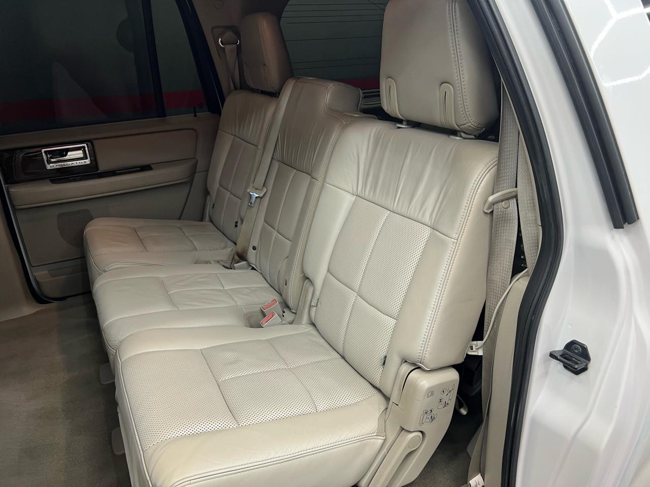 Lincoln Navigator L 2WD 2012
